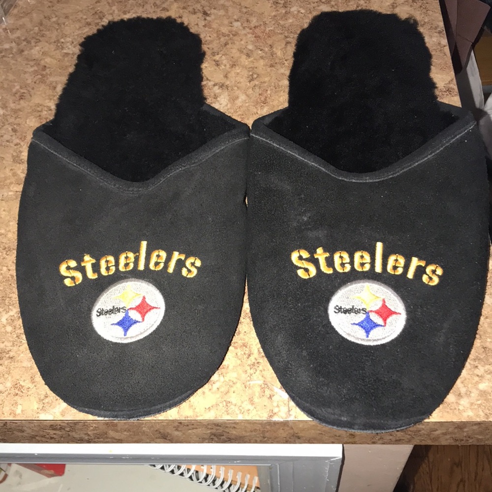 Men’s Suede NFL Steelers Slippers